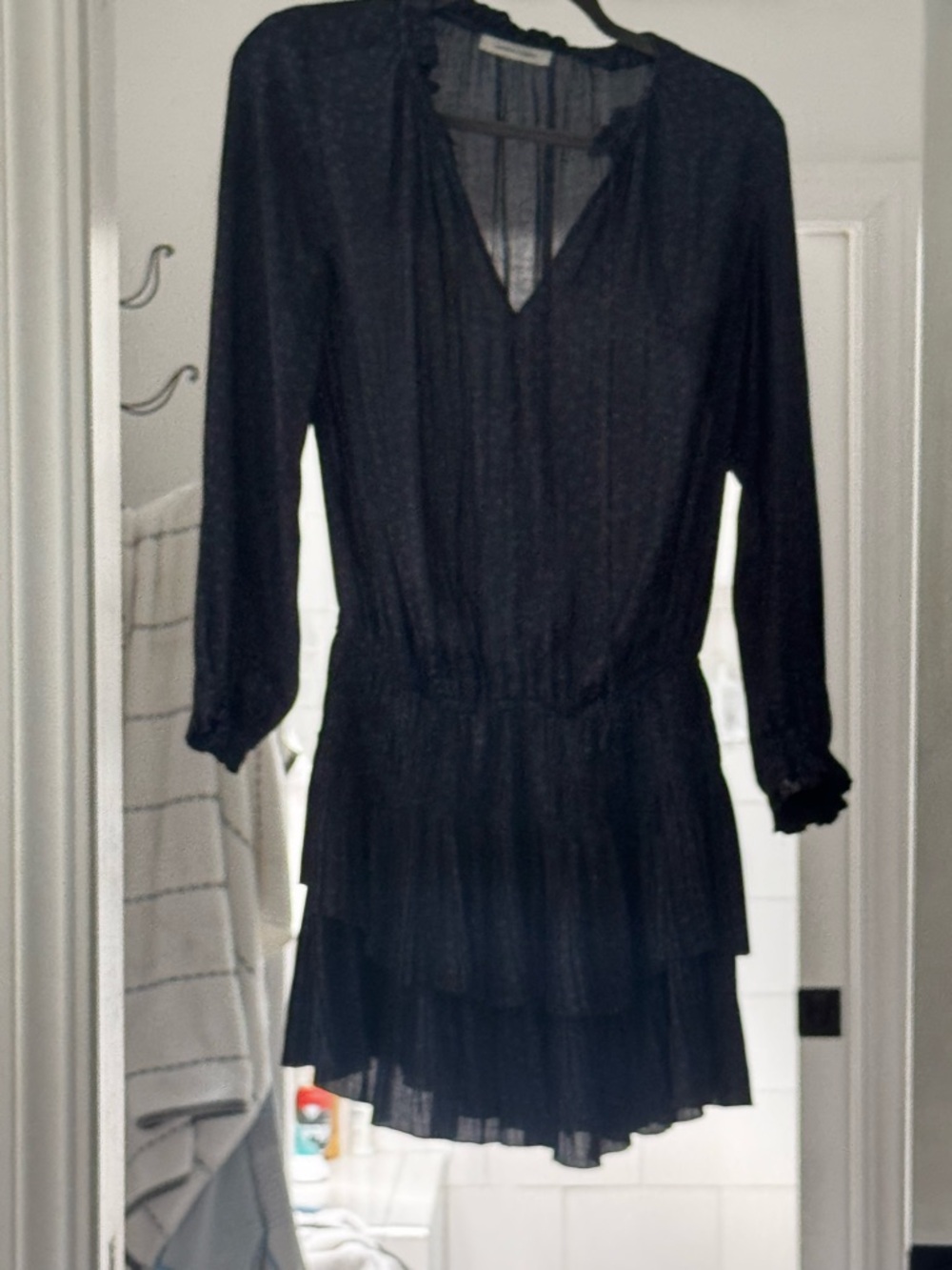 Women’s Black Tiered Long-Sleeve Dress